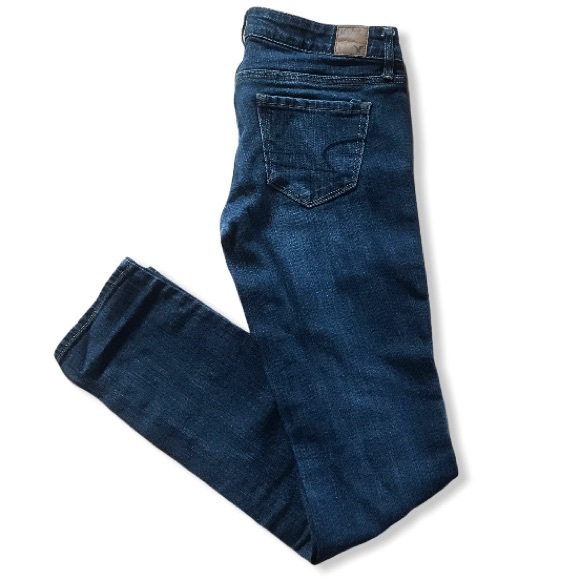 AMERICAN EAGLE | STRETCH SKINNY DARK WASH JEANS